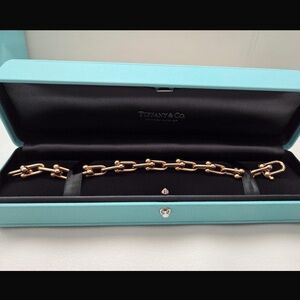 SOLD ! SOLD ! 

Tiffany & Co Medium Link Bracelet